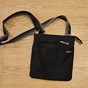 Baggallini Black Crossbody Purse